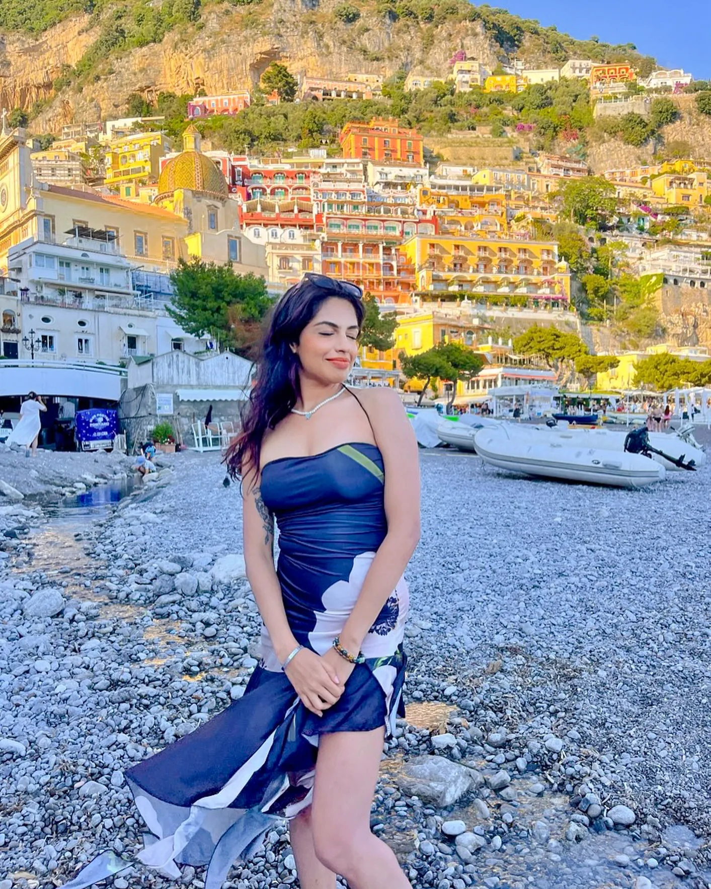 Shakshi Shetty - shakshi-shetty-sexy-12.webp